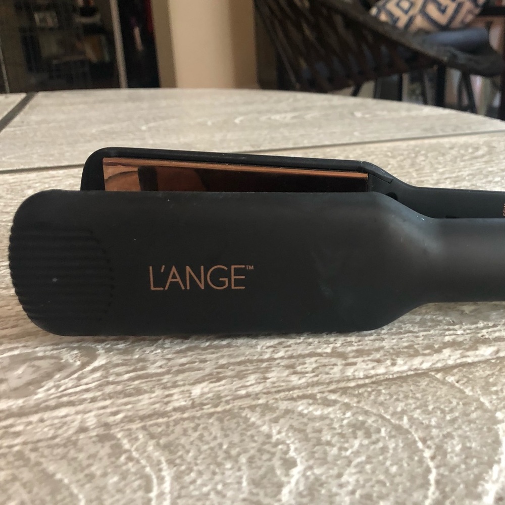 Lange Le Gloss hair straightener